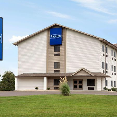 Travelodge By Wyndham Livonia Buitenkant foto
